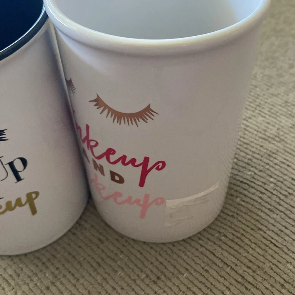 Makeup brush holders - Picture 4 of 5